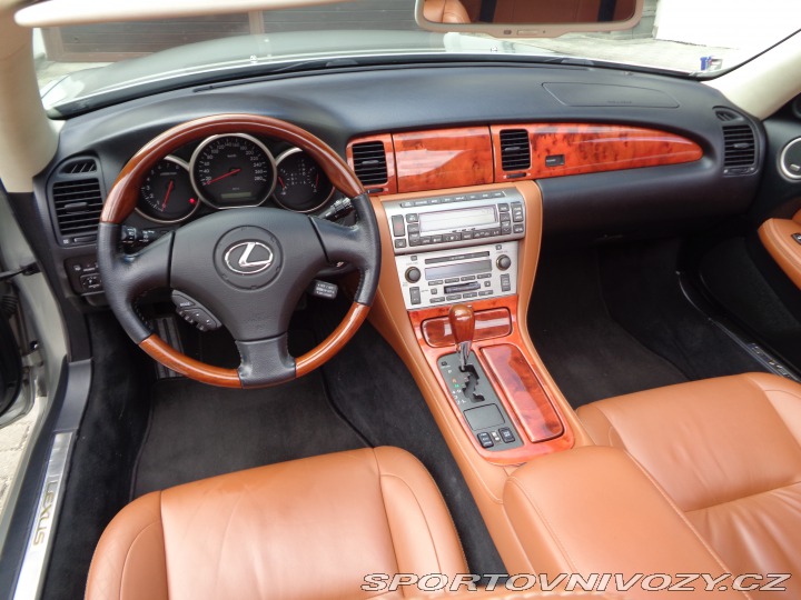 Lexus SC SC 430 2002