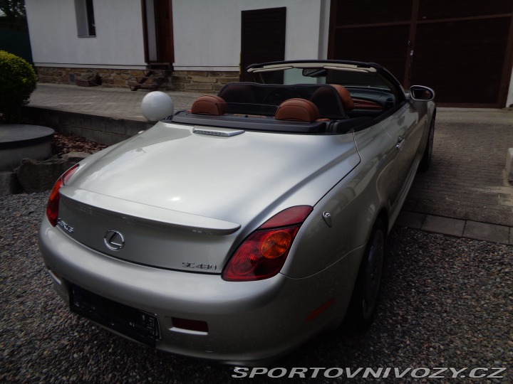 Lexus SC SC 430 2002