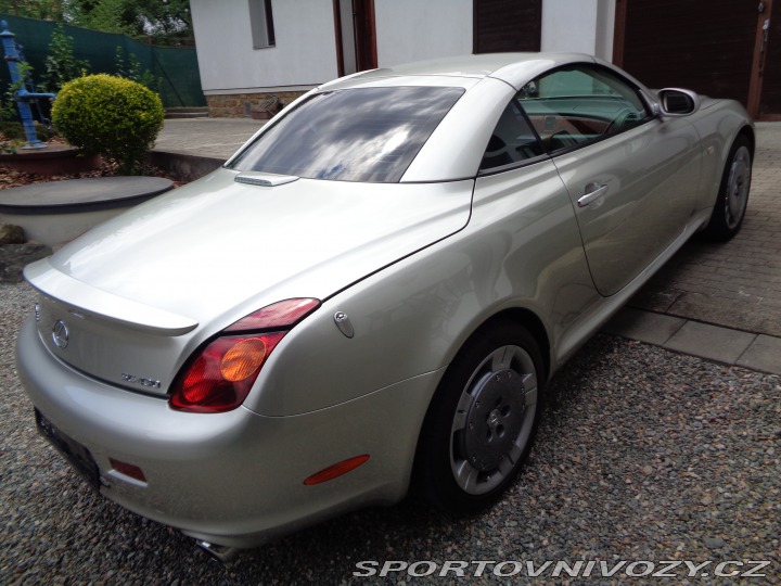 Lexus SC SC 430 2002