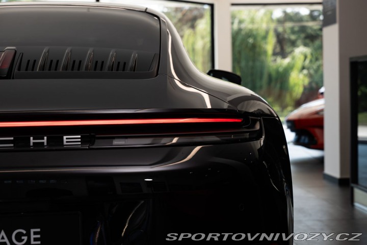 Porsche 911 (992.2) Carrera Pano/Bose 2025
