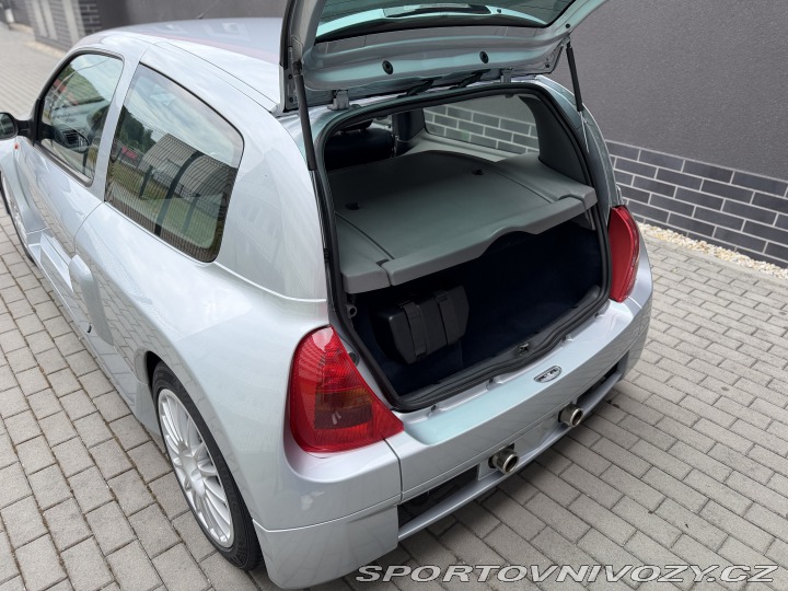 Renault Clio Sport V6 Phase 1 2002