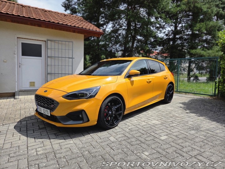 Ford Focus ST 2000