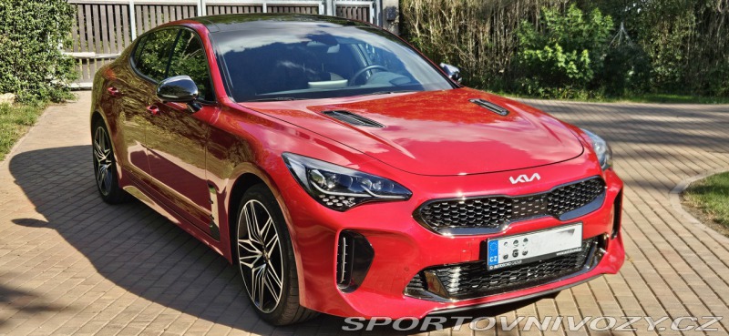 Kia Stinger GT 3.3 T-GDi 269kW AT8