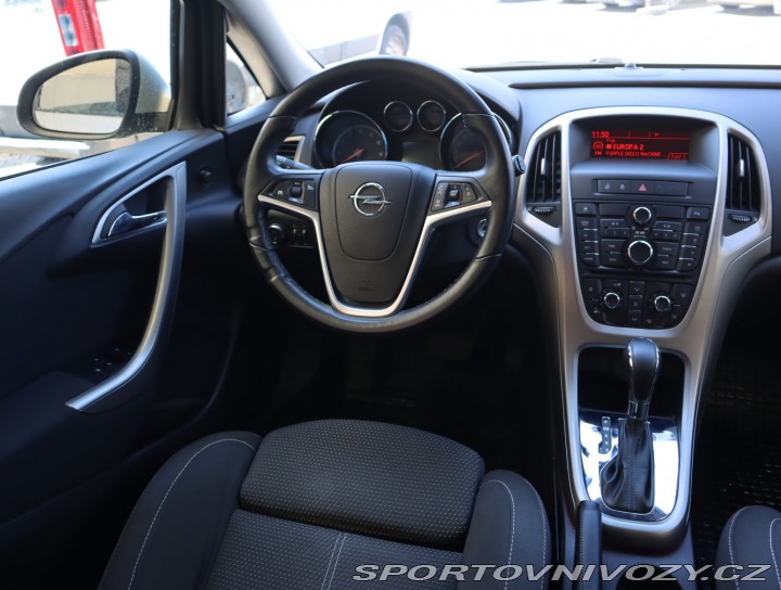 Opel Astra 1.6 T 2010