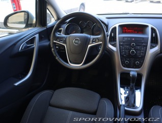 Opel Astra 1.6 T 2010