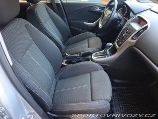 Opel Astra 1.6 T 2010