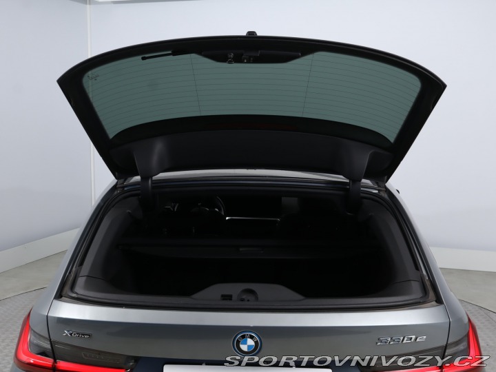 BMW 3 M Sport 330 e xDrive 2022