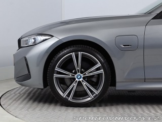 BMW 3 M Sport 330 e xDrive 2022
