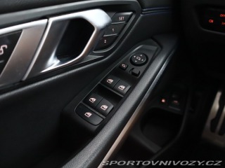 BMW 3 M Sport 330 e xDrive 2022