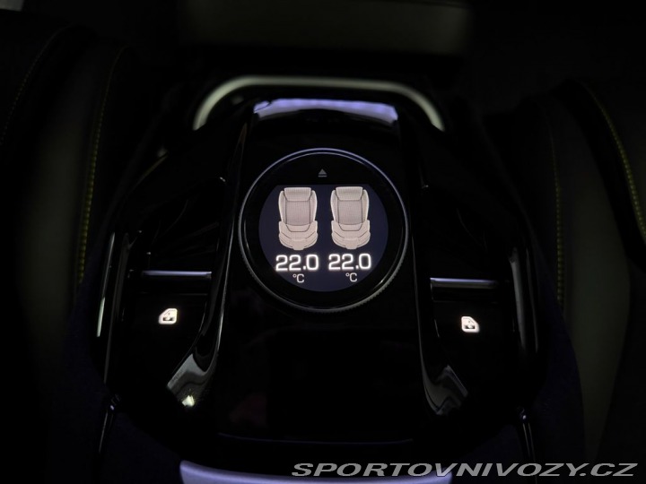 Ferrari Ostatní modely V12 CARBON, ALCANTARA, PA 2026