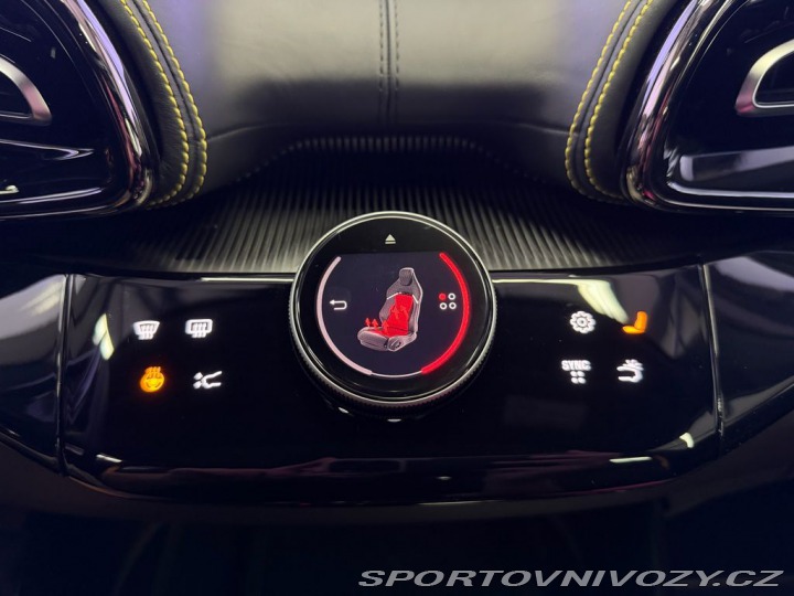 Ferrari Ostatní modely V12 CARBON, ALCANTARA, PA 2026