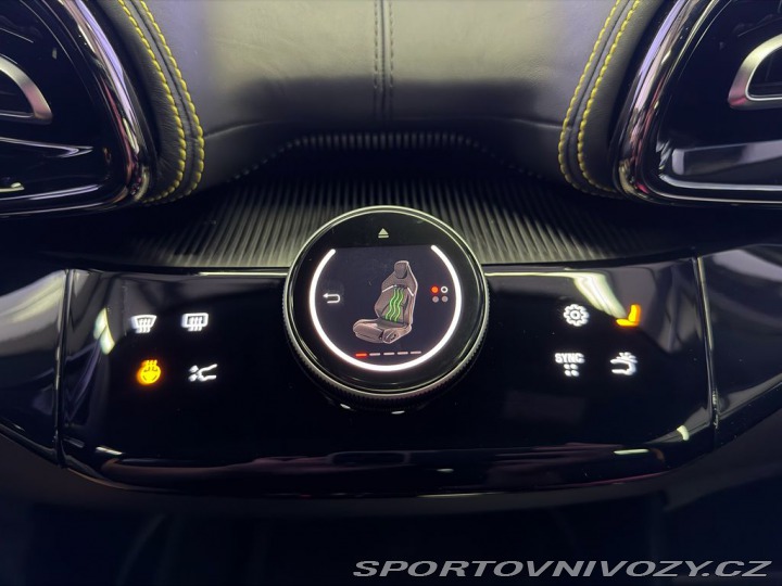 Ferrari Ostatní modely V12 CARBON, ALCANTARA, PA 2026