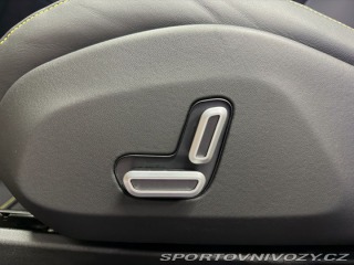 Ferrari Ostatní modely V12 CARBON, ALCANTARA, PA 2026