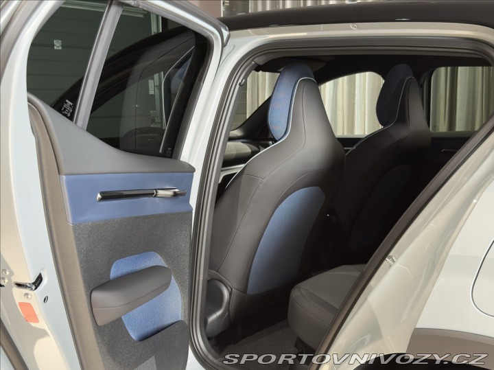Volvo EX30 0,0 P8 AWD Ultra Cross C 2026