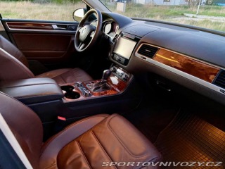 Volkswagen Ostatní modely Touareg 4,2 tdi V8 250 kw r.v.2 2011