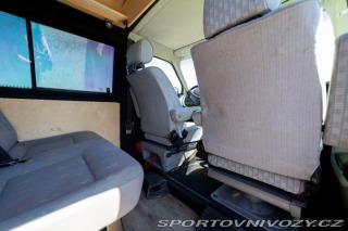 Volkswagen Ostatní modely Transporter 2,5 T4 Kombi Caravelle 1800