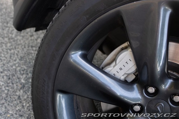 Infiniti Ostatní modely QX70 Verze S, servisované, DVB 2015