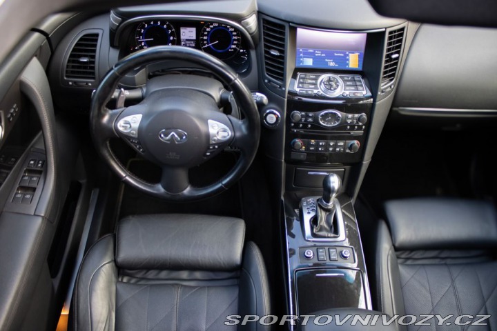 Infiniti Ostatní modely QX70 Verze S, servisované, DVB 2015