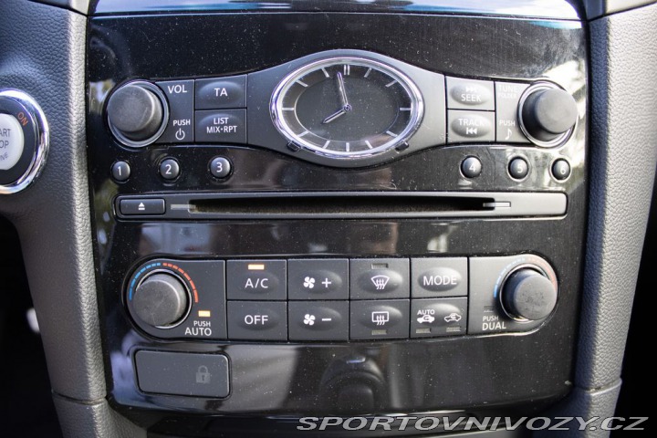 Infiniti Ostatní modely QX70 Verze S, servisované, DVB 2015