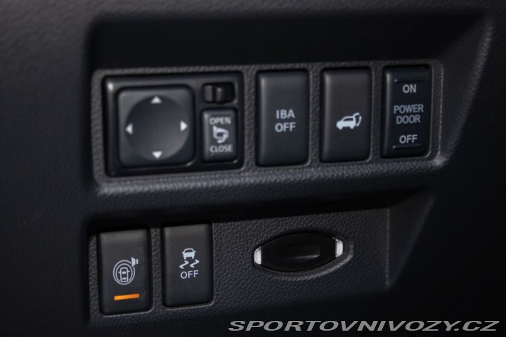 Infiniti Ostatní modely QX70 Verze S, servisované, DVB 2015