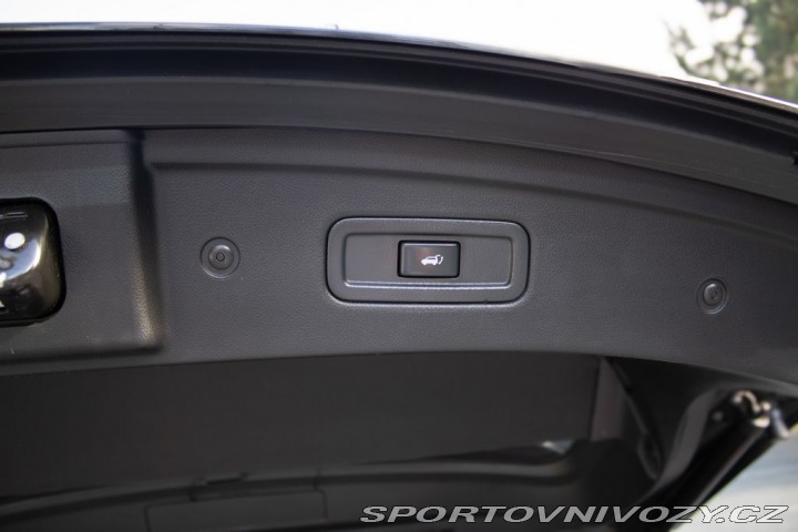 Infiniti Ostatní modely QX70 Verze S, servisované, DVB 2015