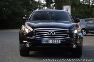 Infiniti Ostatní modely QX70 Verze S, servisované, DVB 2015