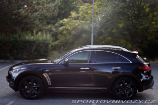 Infiniti Ostatní modely QX70 Verze S, servisované, DVB 2015