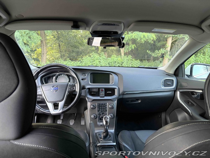 Volvo V40 2014