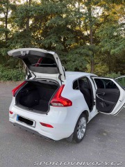 Volvo V40 2014