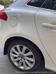 Volvo V40 2014