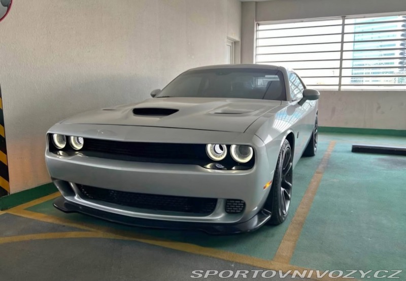 Dodge Challenger 6,4l V8 SRT odpočet DPH