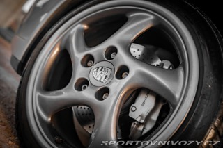 Porsche 911 Carrera 4 2001
