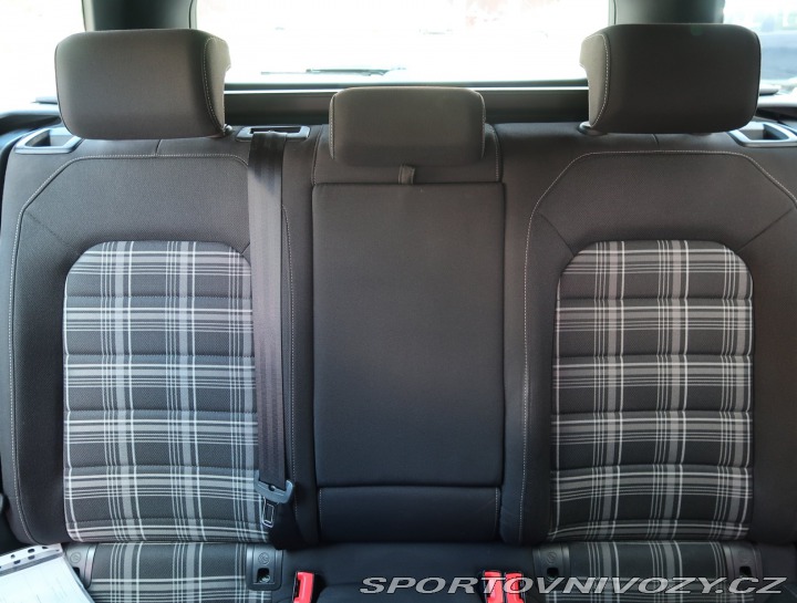 Volkswagen Golf 2.0 TDI GTD 2016