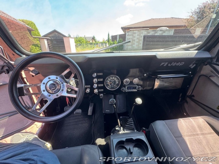 Ostatní značky Ostatní modely Jeep 4,2 CJ7 1982