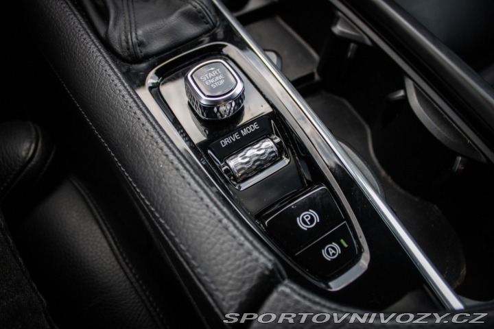 Volvo S90 T5 2.0L Drive-E Inscript 2017