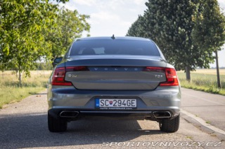Volvo S90 T5 2.0L Drive-E Inscript 2017