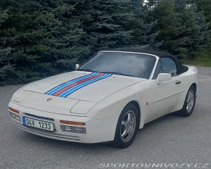 Porsche 944 S2