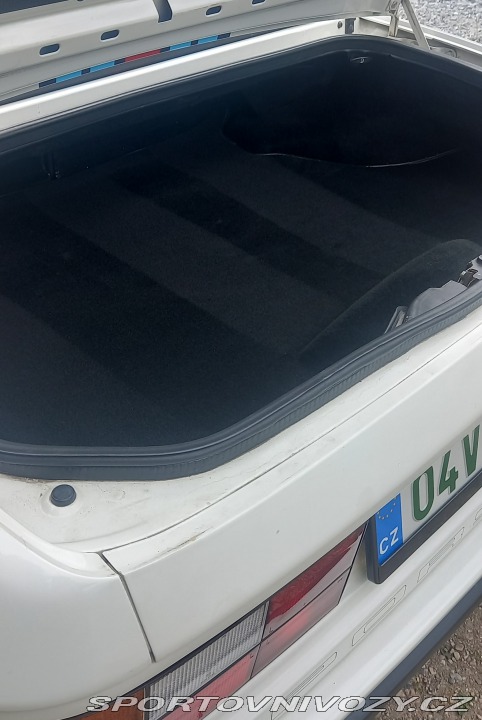 Porsche 944 S2 1989