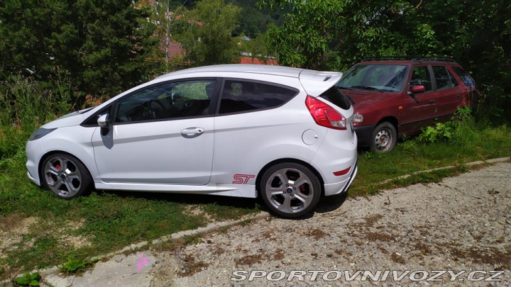Ford Fiesta ST 2013