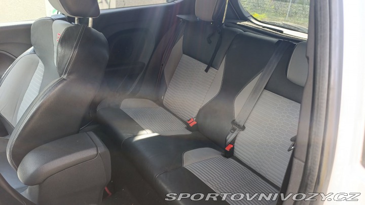 Ford Fiesta ST  2013