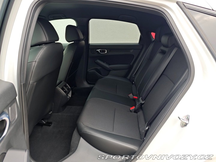 Honda Civic 2.0 e:HEV SPORT SKLADEM 2026