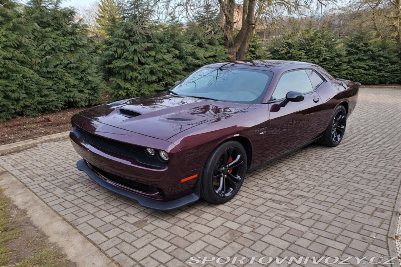 Dodge Challenger 5.7 V8