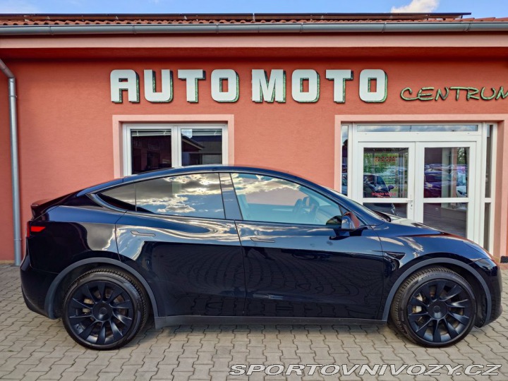 Tesla Model Y Long Range Dual Motor 378 2023