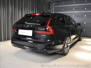 Volvo V90 2,0 T6 PLUS BLIS,Bezklíč 2025