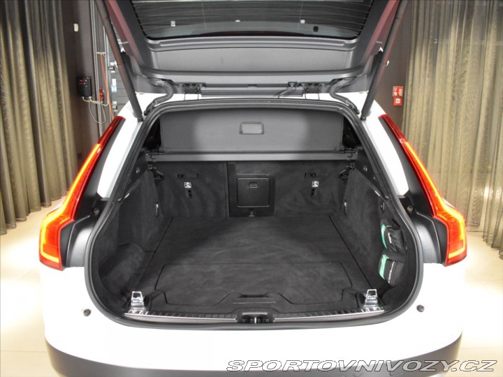 Volvo V90 2,0 D5 AWD CC PRO 2020