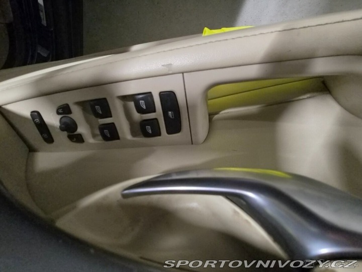 Volvo V70 2,4   D5 4x4 158KW 2011