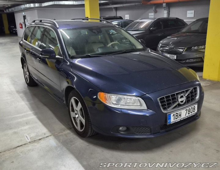 Volvo V70 2,4   D5 4x4 158KW 2011