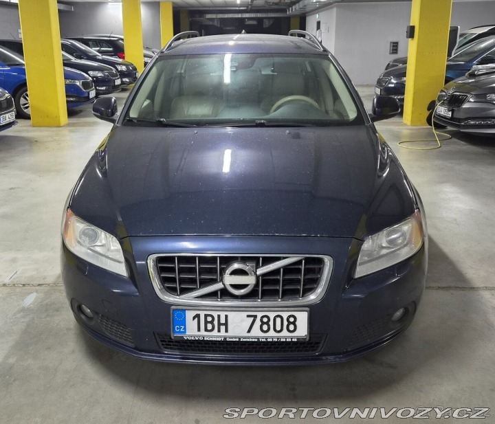 Volvo V70 2,4   D5 4x4 158KW 2011