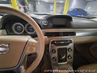 Volvo V70 2,4   D5 4x4 158KW 2011
