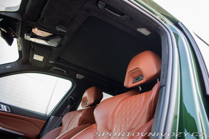 BMW X5 M60i xDrive 390kw výfuk 2023